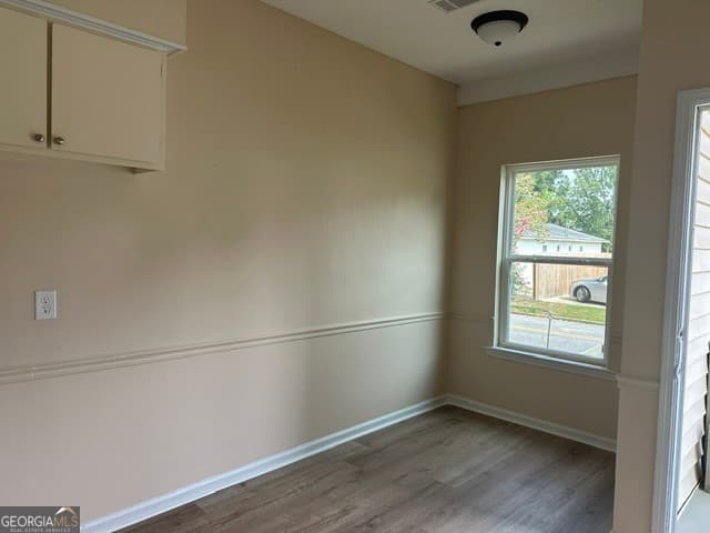2 bedroom, 1 bathroom, 700 sq ft apartment for rent at 102 West Inman 1, Statesboro, GA 30458 for $900 a month — photo 3