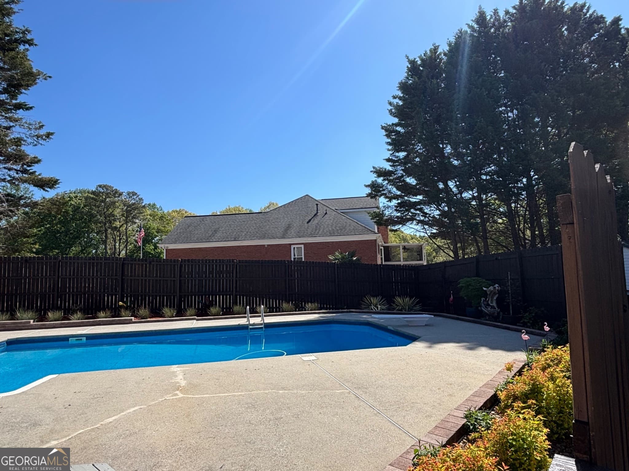 5 bedroom, 4.5 bathroom, 3,663 sq ft single family residence for sale at 1435 Barrett Place Lane, Lawrenceville, GA 30043 — photo 4