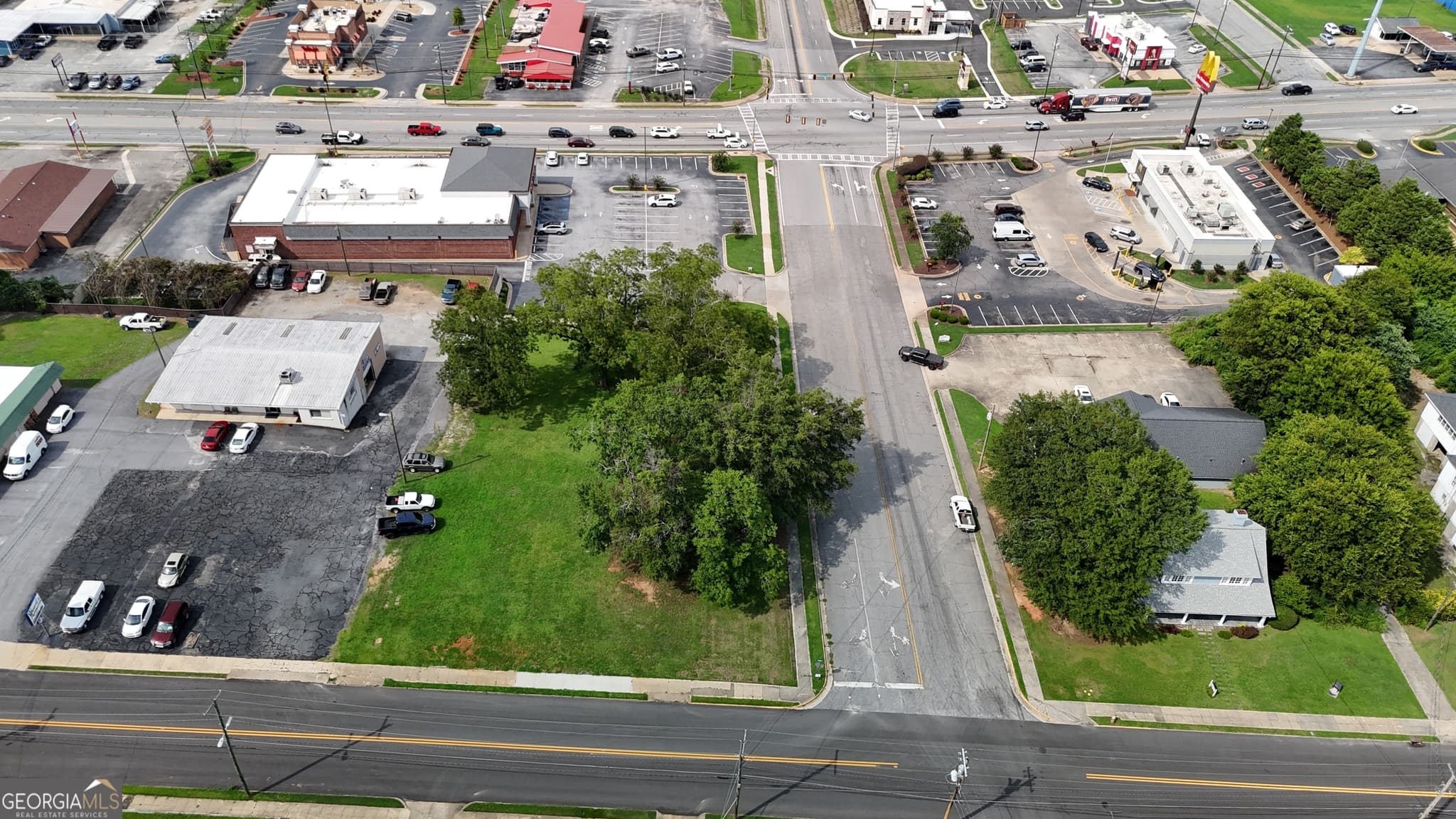 commercial for sale at 261 Heard Street, Elberton, GA 30635