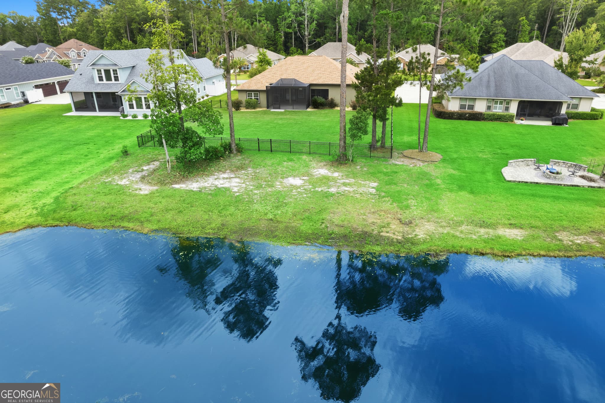 4 bedroom, 2 bathroom, 2,028 sq ft single family residence for sale at 214 Fiddlers Cove Drive, Kingsland, GA 31548 — photo 5