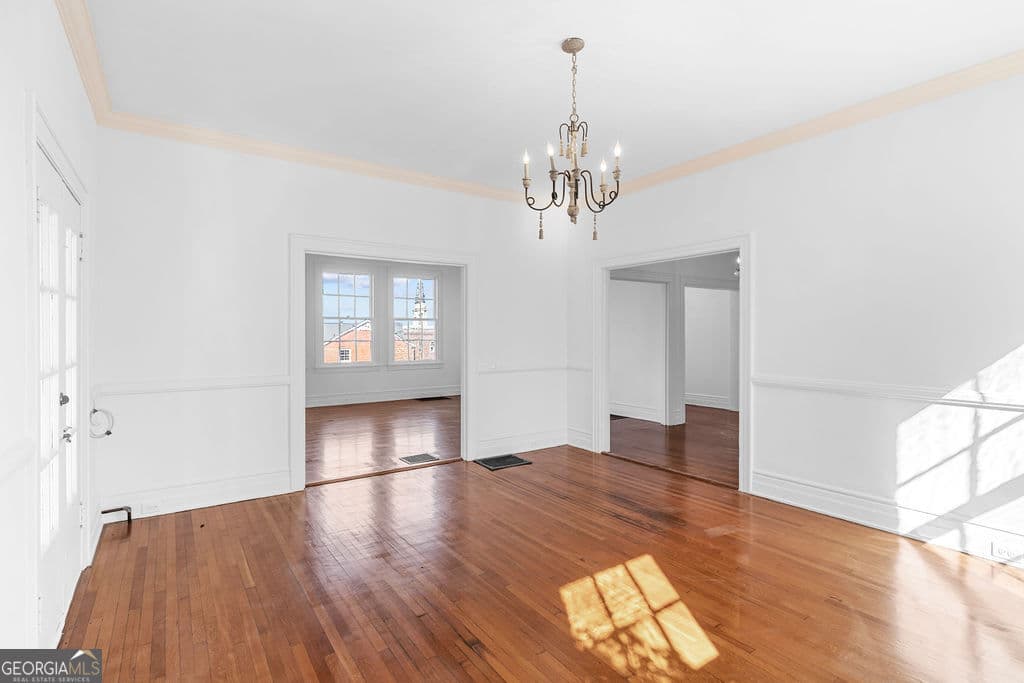 4 bedroom, 4 bathroom, 4,750 sq ft single family residence for sale at 312 E 3rd Street, Rome, GA 30161 — photo 10