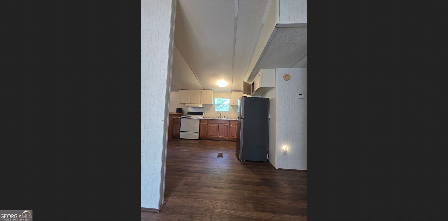 3 bedroom, 2 bathroom, 1,152 sq ft manufactured home,single family residence for rent at 1958 Miller Street, Thomaston, GA 30286 for $950 a month — photo 5