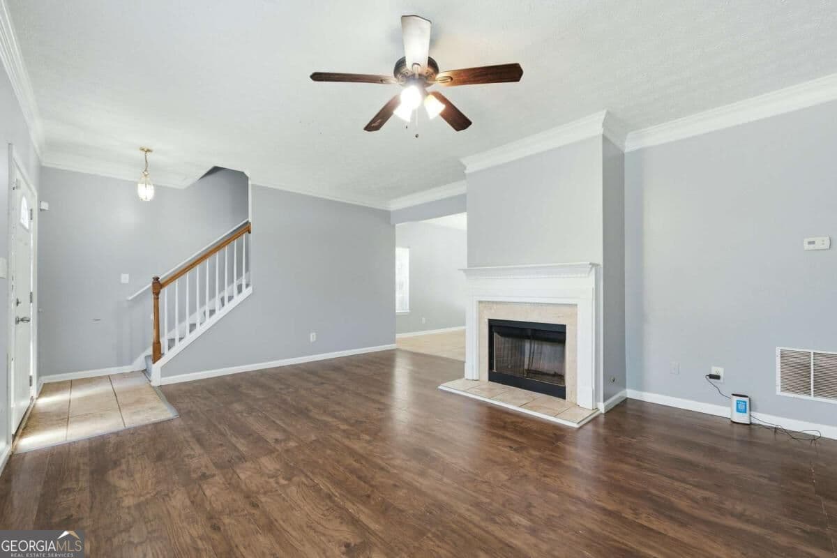 2 bedroom, 2.5 bathroom, 1,484 sq ft townhouse for sale at 2945 Falling Water Point, Atlanta, GA 30349 — photo 2