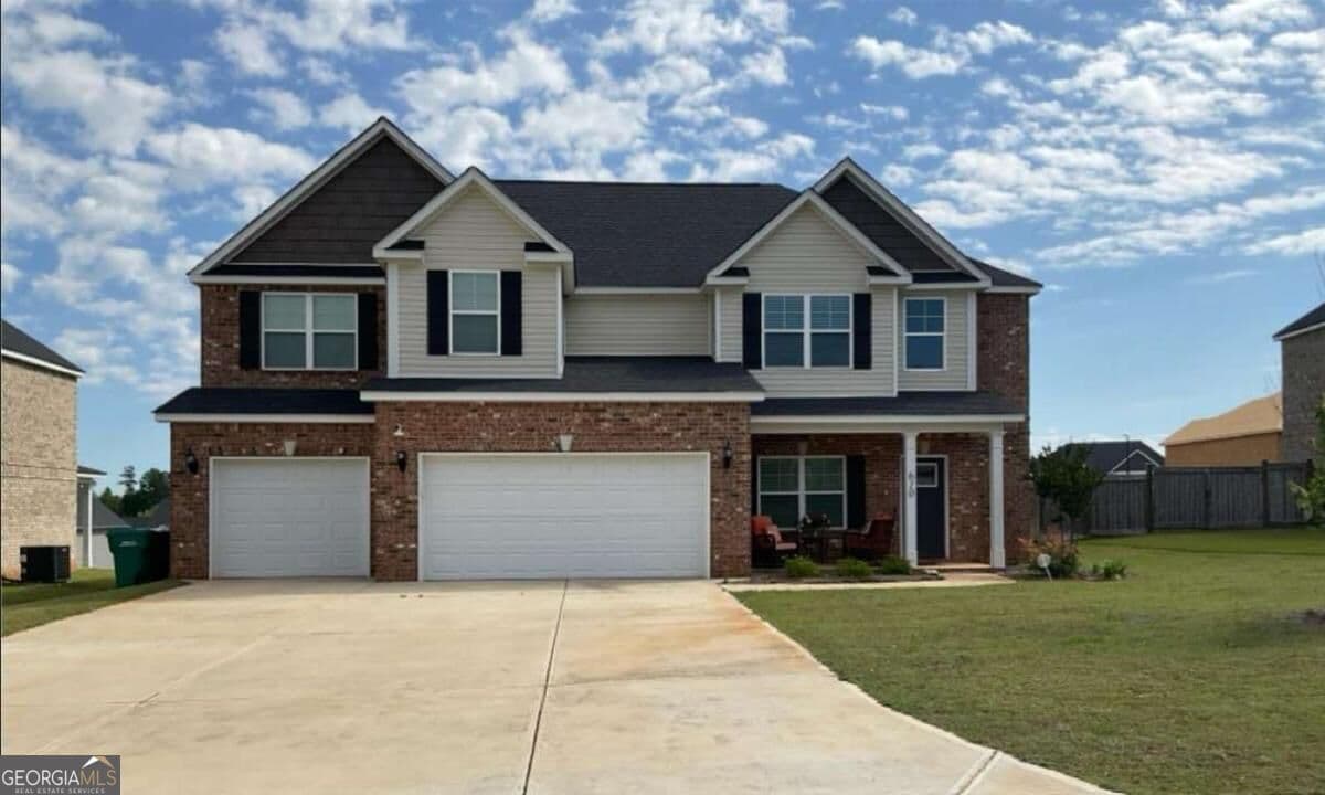 5 bedroom, 4.5 bathroom, 3,308 sq ft single family residence for sale at 610 Samantha Brooke Way, Bonaire, GA 31005 — photo 2