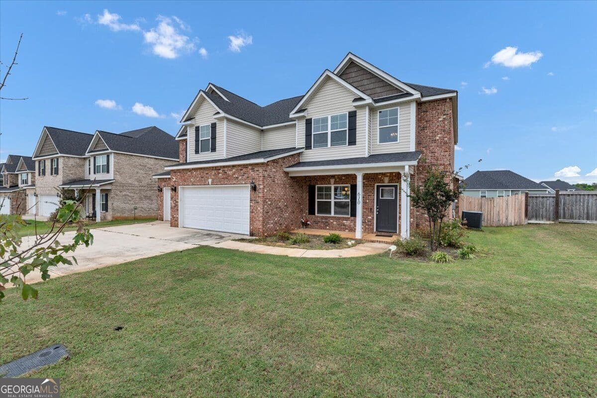 5 bedroom, 4.5 bathroom, 3,308 sq ft single family residence for sale at 610 Samantha Brooke Way, Bonaire, GA 31005 — photo 4