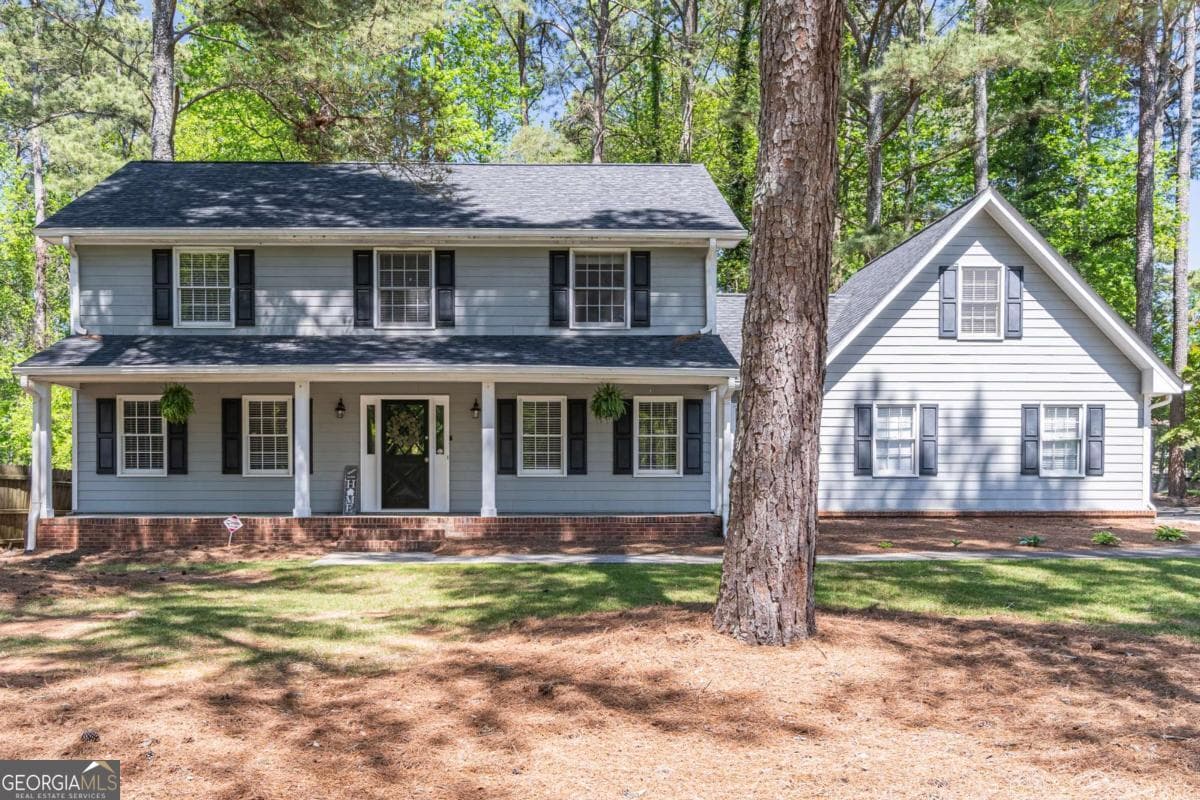 4 bedroom, 2.5 bathroom single family residence sold at 714 Lanford Springs Drive, Lilburn, GA 30047