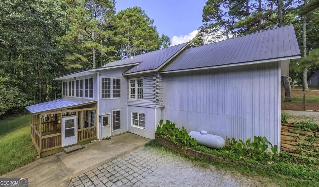 4 bedroom, 3 bathroom, 2,880 sq ft single family residence for sale at 516 Dickerson Road, Franklin, GA 30217 — photo 3