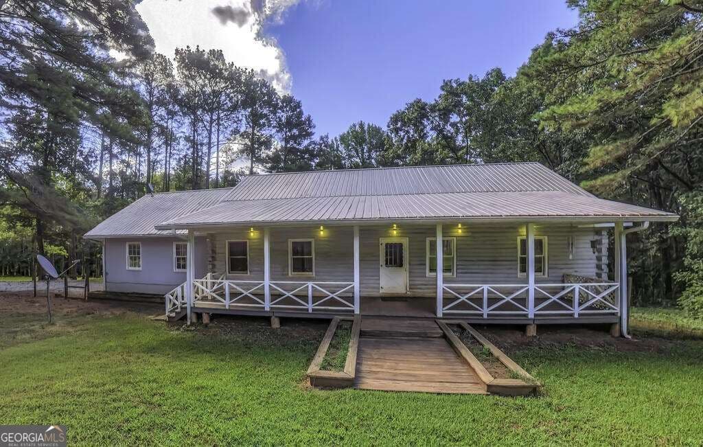 4 bedroom, 3 bathroom, 2,880 sq ft single family residence for sale at 516 Dickerson Road, Franklin, GA 30217