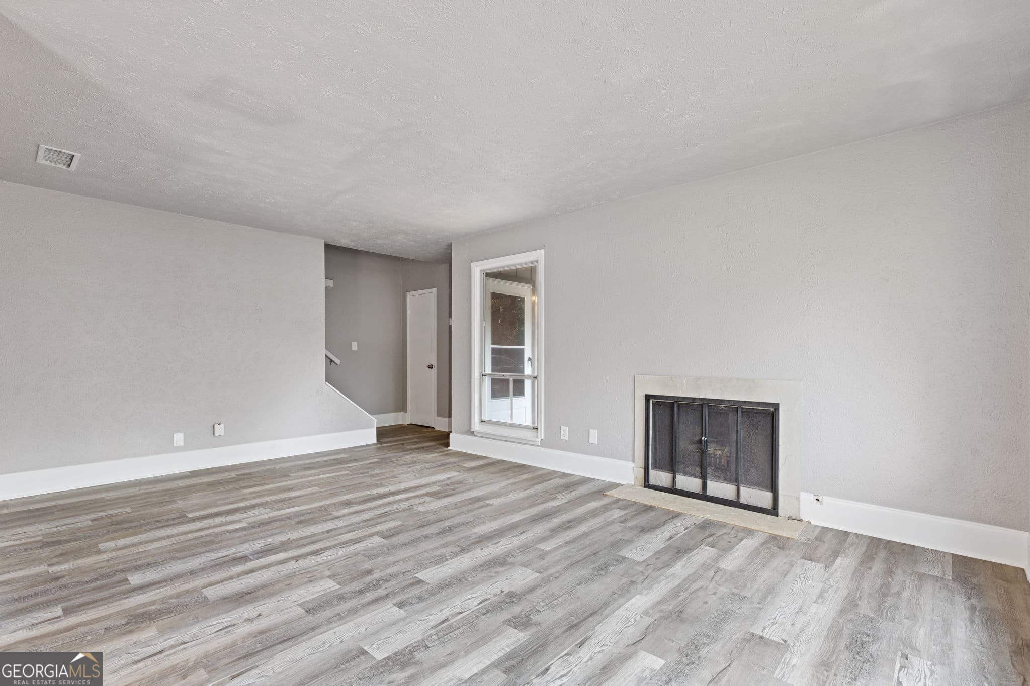 2 bedroom, 2.5 bathroom, 1,374 sq ft condominium for sale at 844 Manning Villas Court, Marietta, GA 30064 — photo 8