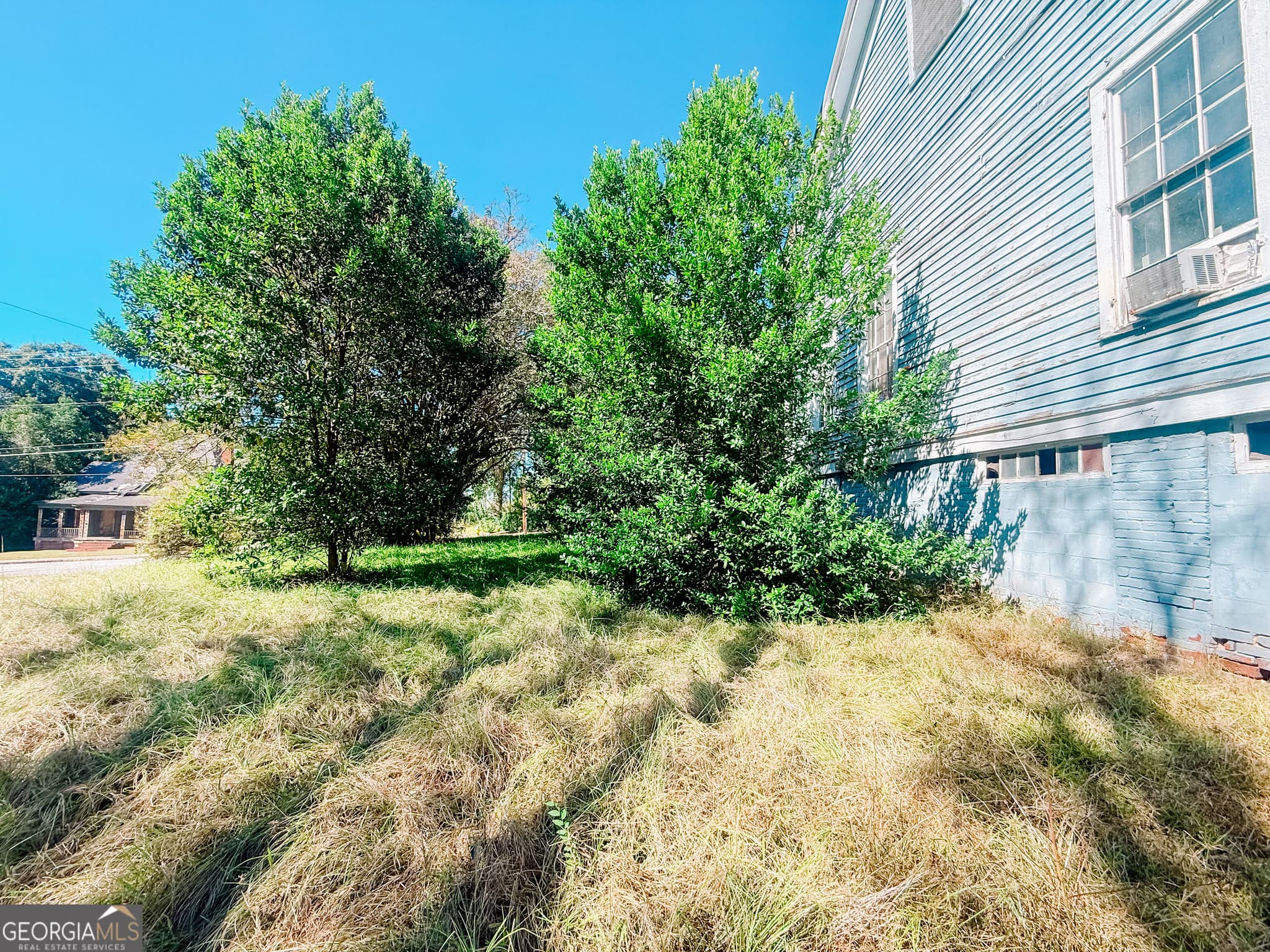 3 bedroom, 1 bathroom, 1,472 sq ft single family residence for sale at 515 Fort Hill Street, Macon, GA 31217 — photo 3