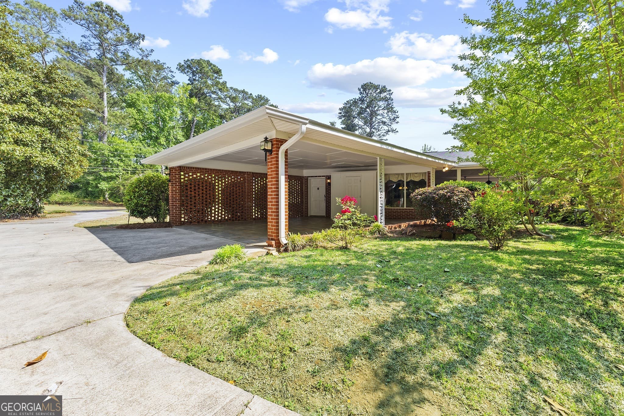 4 bedroom, 5.5 bathroom, 4,049 sq ft single family residence for sale at 308 Cherokee Road, Thomaston, GA 30286 — photo 4