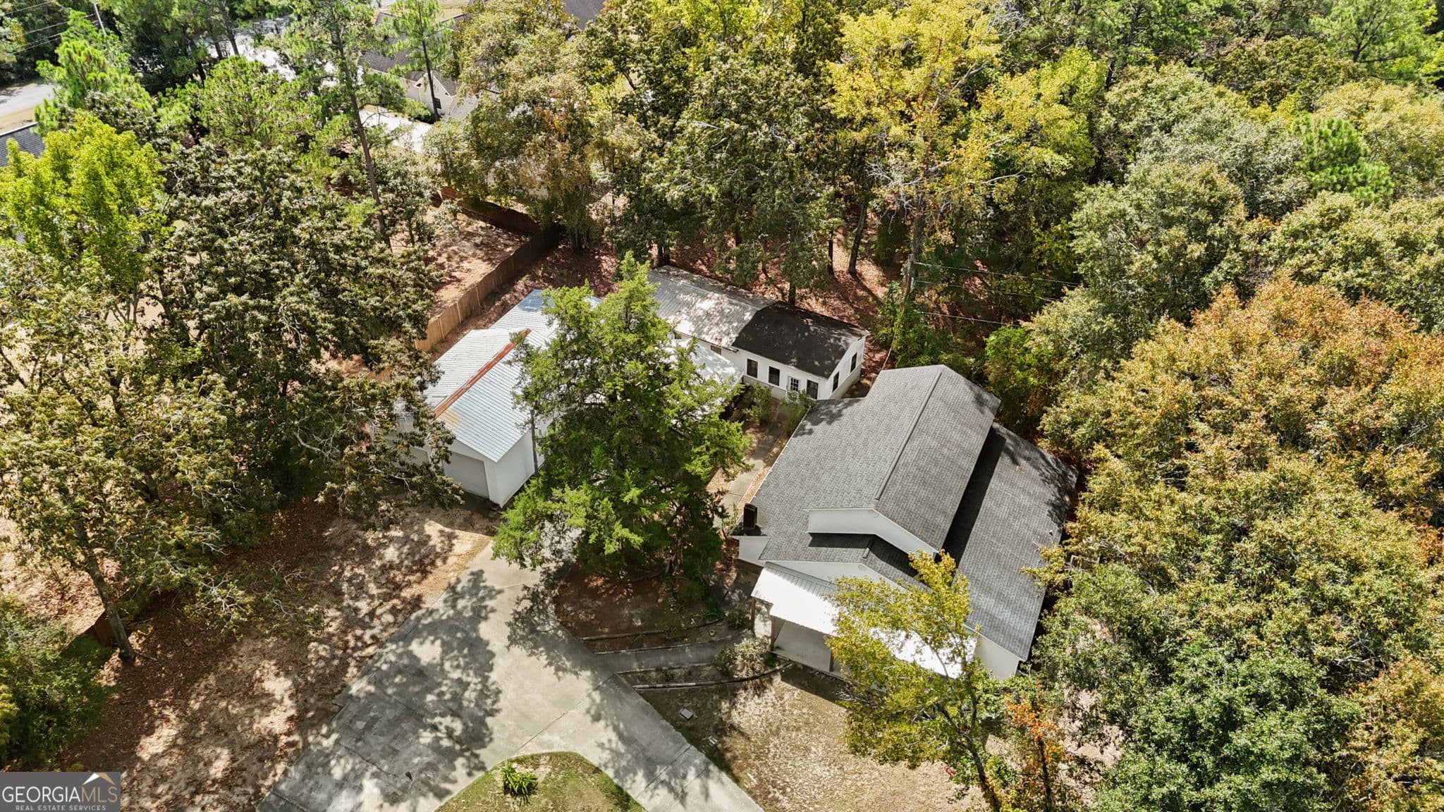 5 bedroom, 4 bathroom, 3,204 sq ft single family residence for sale at 5682 Hartley Bridge Road, Macon, GA 31216 — photo 5