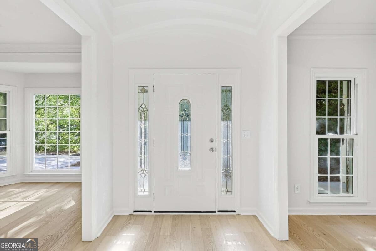 4 bedroom, 2.5 bathroom, 2,171 sq ft single family residence for sale at 1315 Tuxedo Court, Lawrenceville, GA 30043 — photo 9