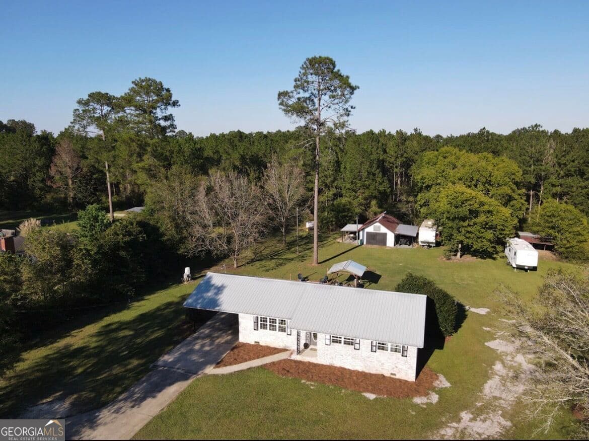 3 bedroom, 2 bathroom, 1,314 sq ft single family residence for sale at 10240 HWY 129, Abbeville, GA 31001 — photo 2