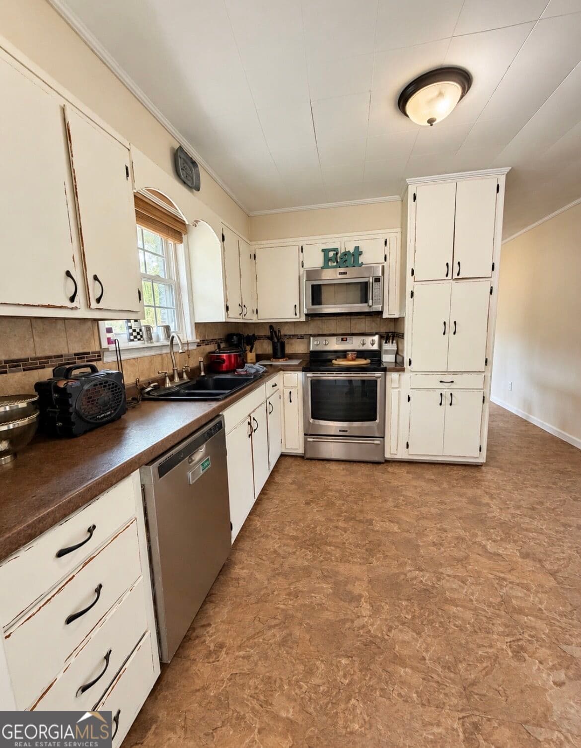 3 bedroom, 2 bathroom, 1,314 sq ft single family residence for sale at 10240 HWY 129, Abbeville, GA 31001 — photo 9