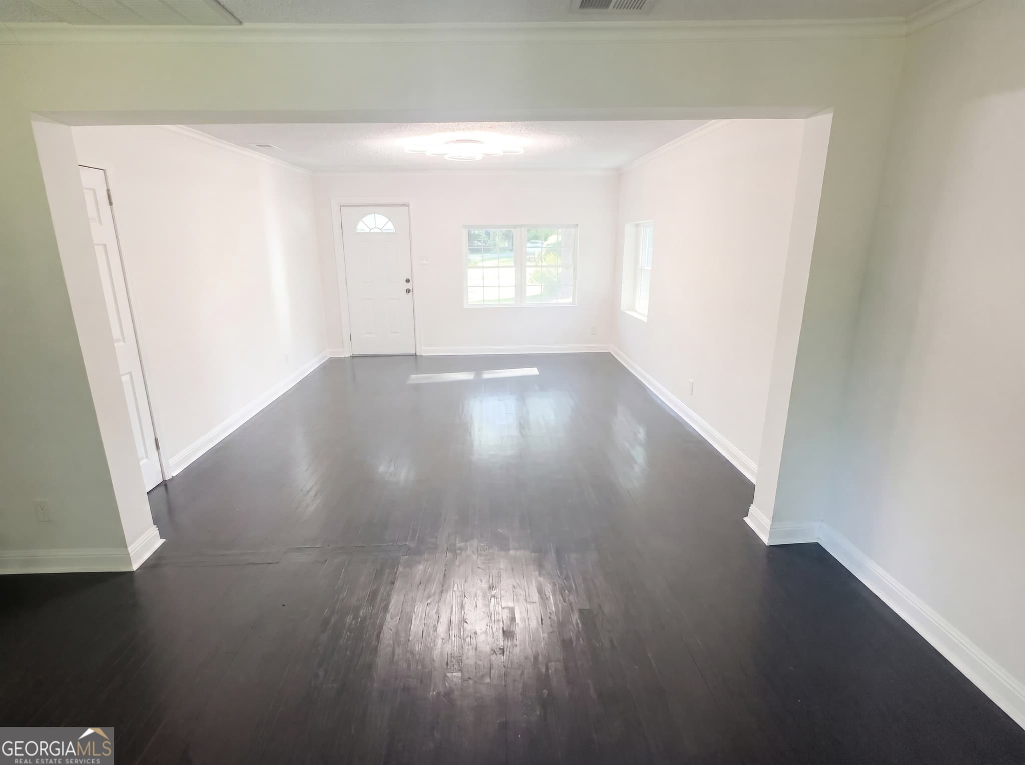 4 bedroom, 2 bathroom, 1,564 sq ft single family residence under contract at 601 Community Drive, Waycross, GA 31501 — photo 3