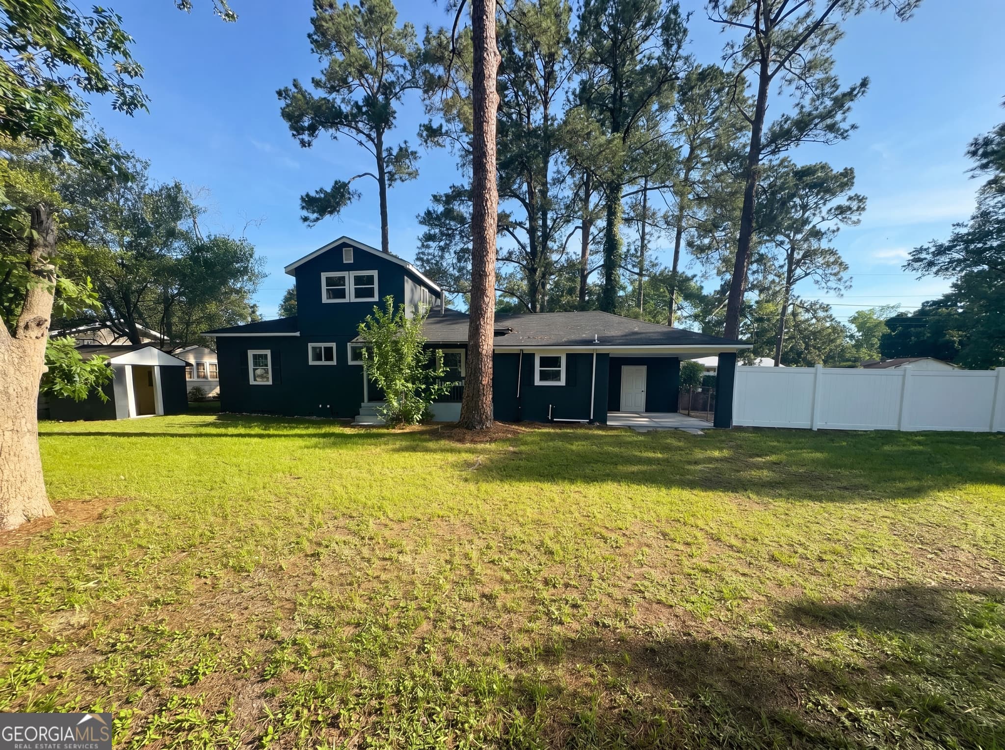 4 bedroom, 2 bathroom, 1,564 sq ft single family residence under contract at 601 Community Drive, Waycross, GA 31501 — photo 5