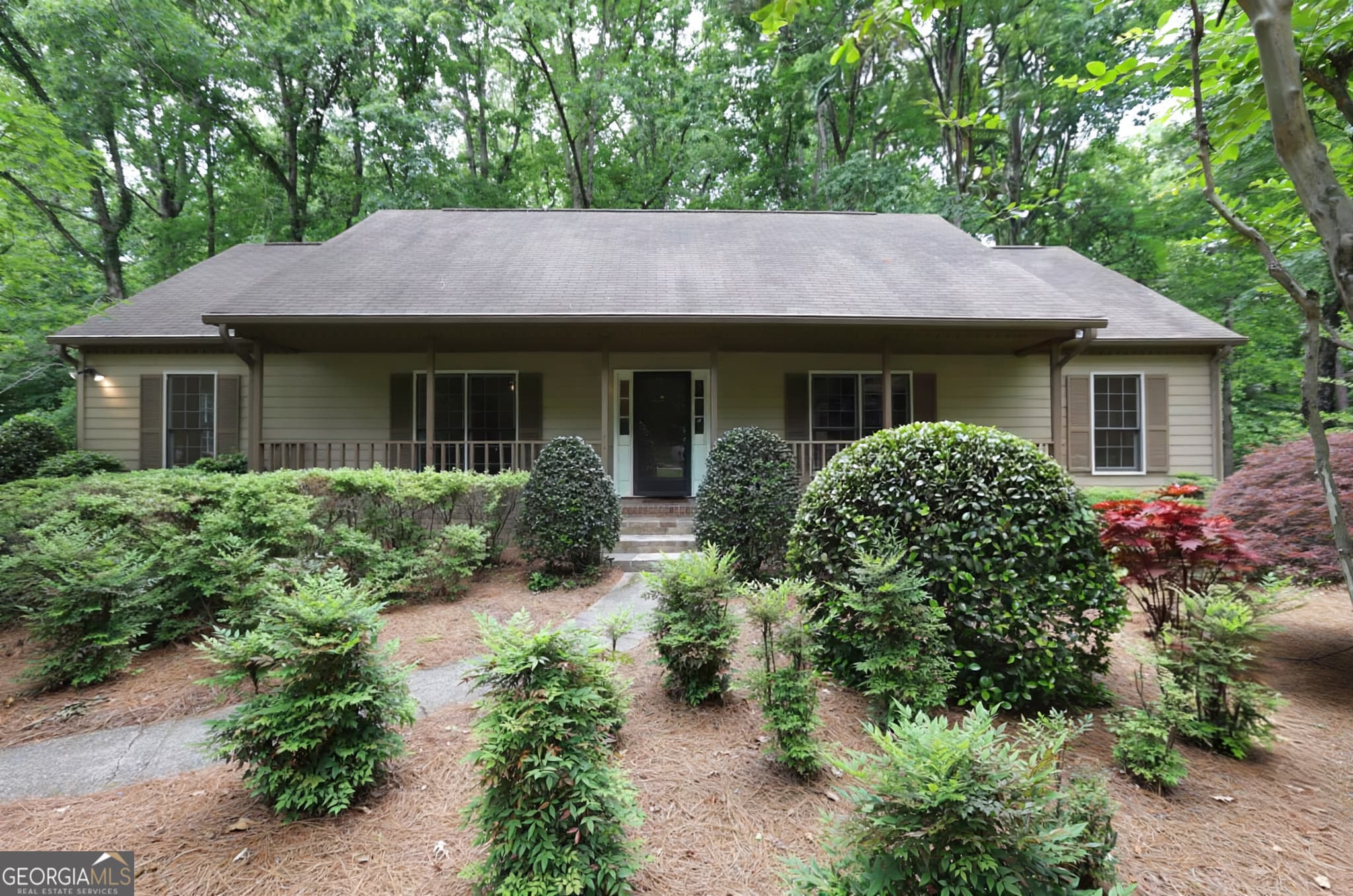 5 bedroom, 3 bathroom, 3,233 sq ft single family residence sold at 2737 Hearthstone Circle, Marietta, GA 30062