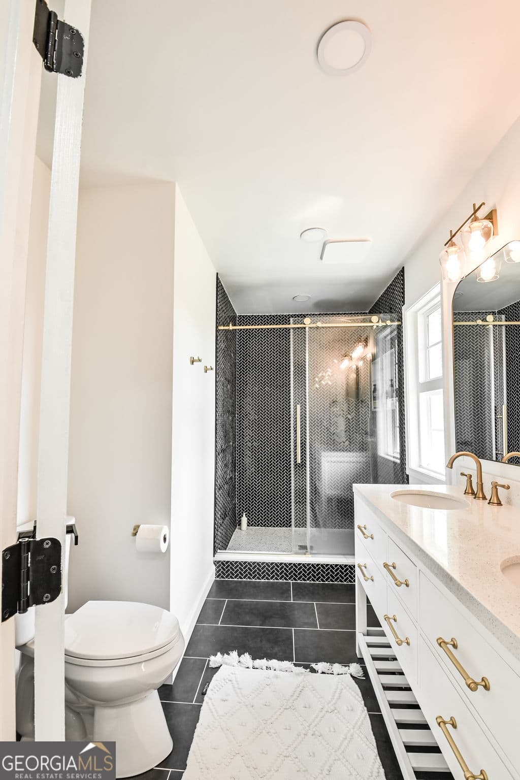 4 bedroom, 3 bathroom, 1,841 sq ft single family residence for sale at 150 Sims Street, Winder, GA 30680 — photo 5