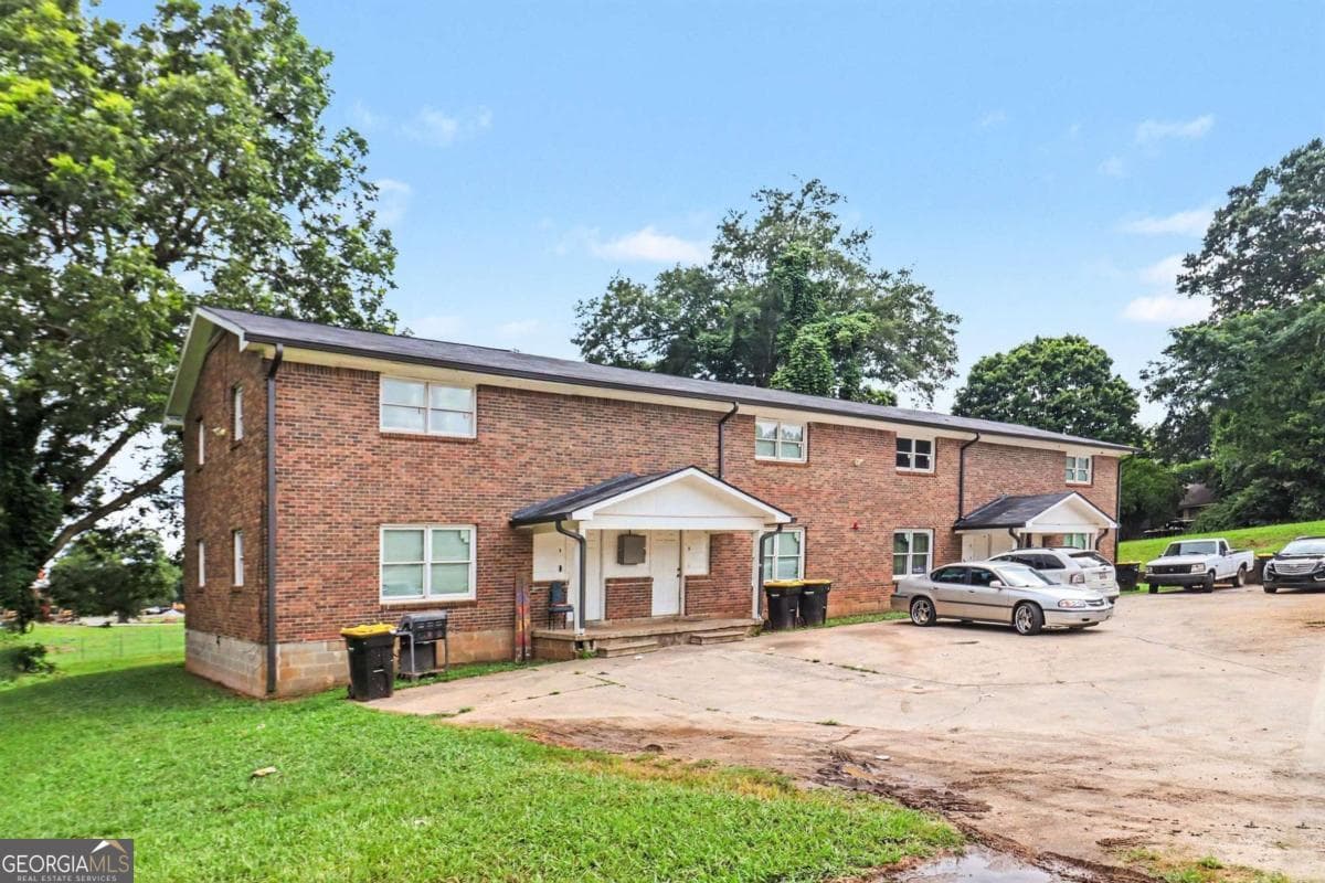 multi family,quadruplex for sale at 22 Pratt Street, Newnan, GA 30263 — photo 2