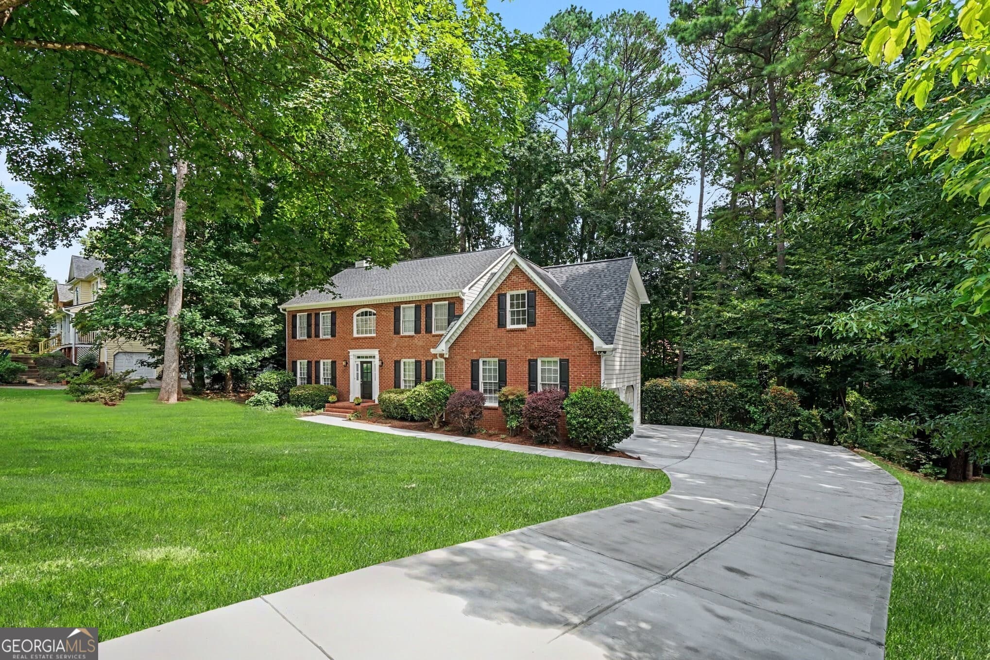 4 bedroom, 2.5 bathroom, 2,997 sq ft single family residence for sale at 3611 Preston Court, Lilburn, GA 30047 — photo 2
