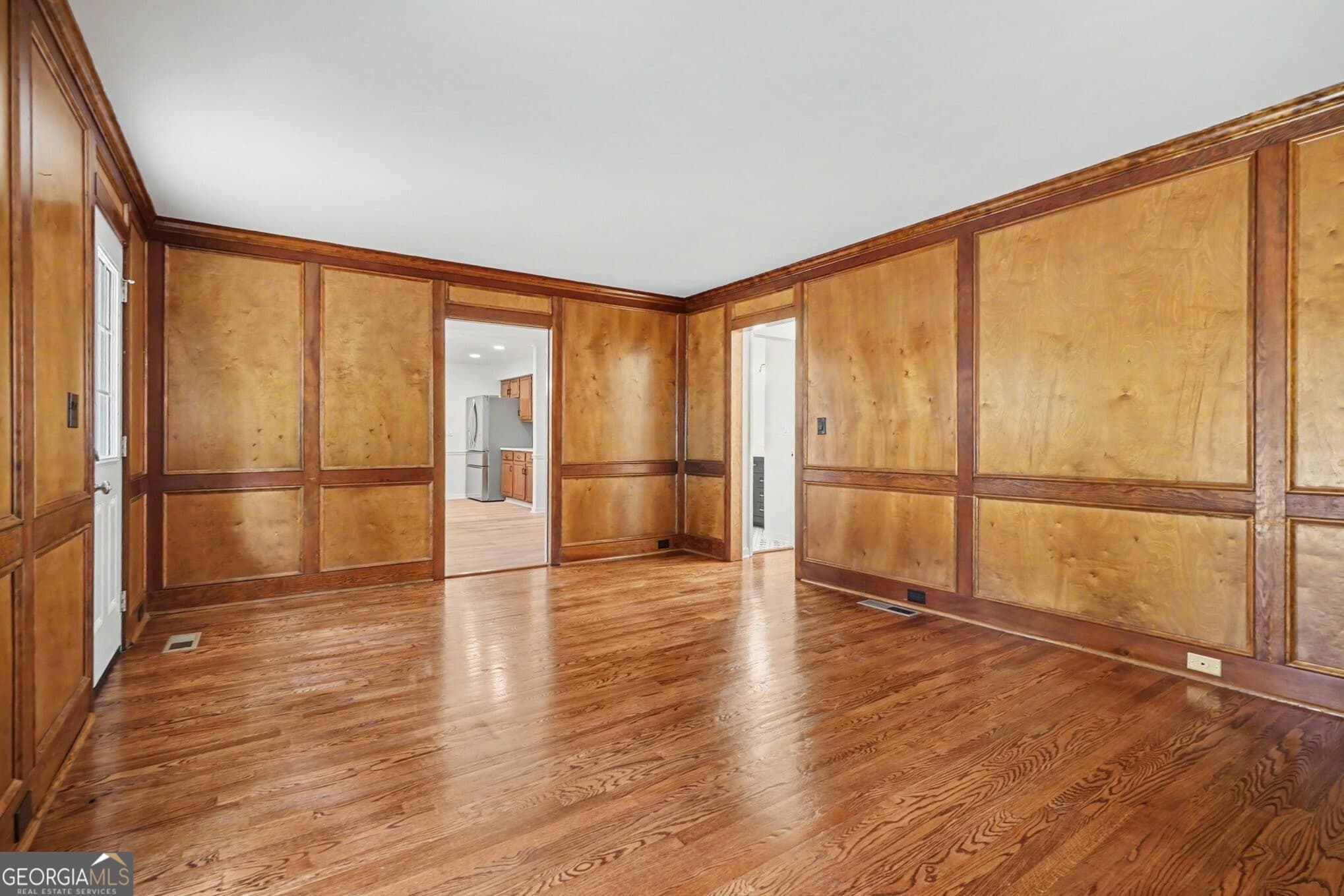 4 bedroom, 2.5 bathroom, 2,997 sq ft single family residence for sale at 3611 Preston Court, Lilburn, GA 30047 — photo 5