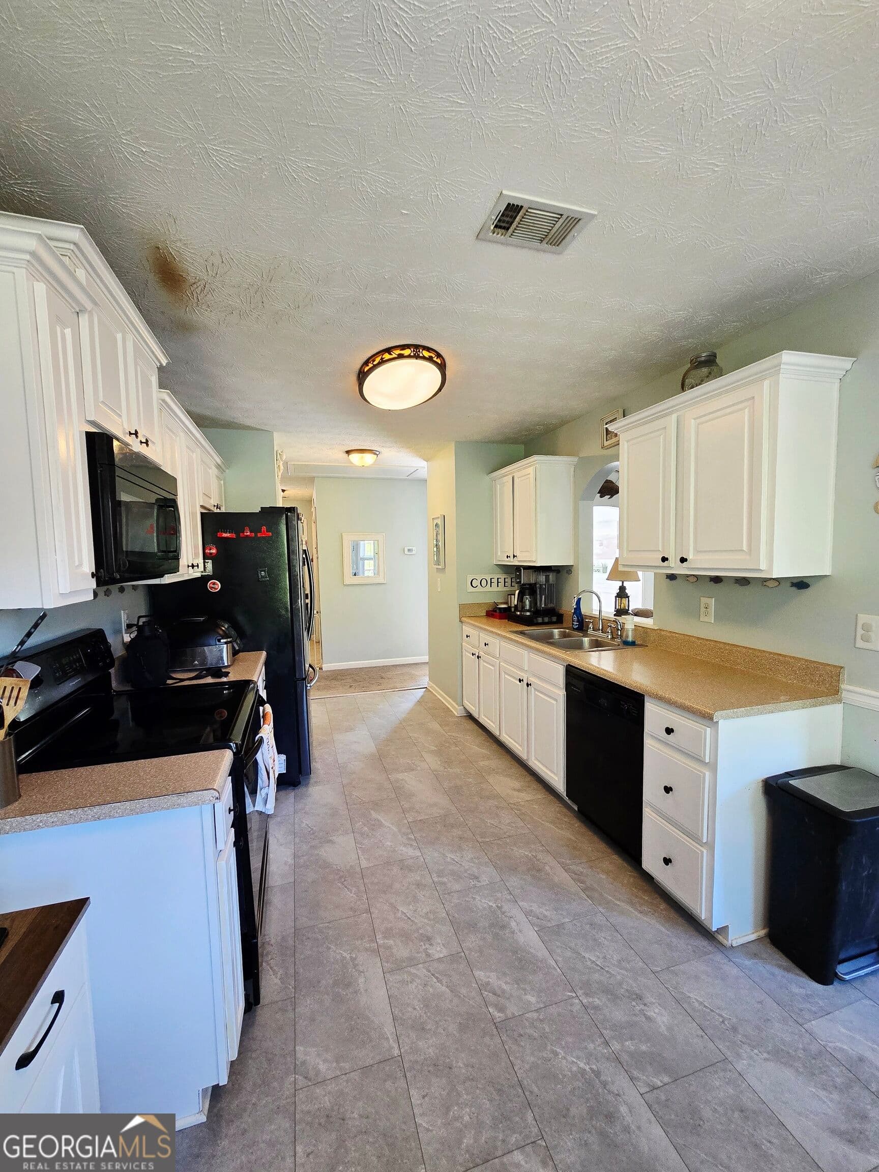 3 bedroom, 3 bathroom, 3,056 sq ft single family residence for sale at 209 Clearwater Drive, Monroe, GA 30655 — photo 10