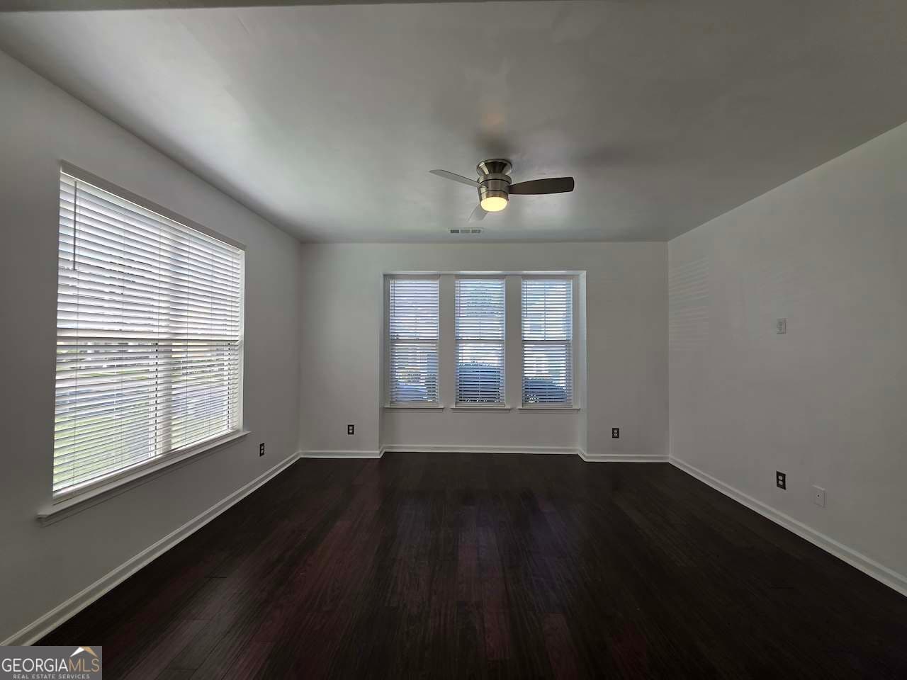 3 bedroom, 2.5 bathroom, 1,670 sq ft single family residence for rent at 4761 Highpoint Way # 139, Atlanta, GA 30349 for $2,200 a month — photo 5