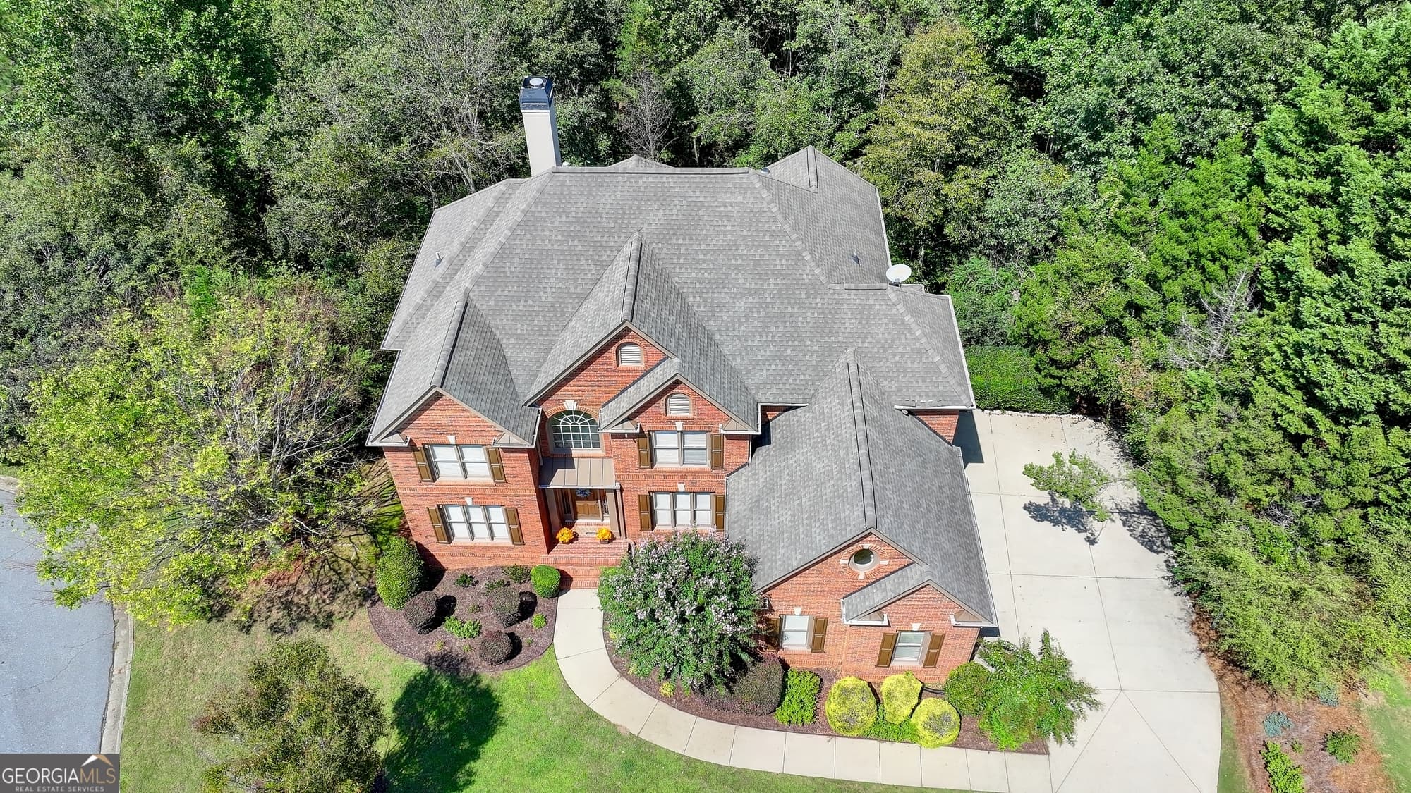 5 bedroom, 5 bathroom single family residence for sale at 1458 Edenfield Pointe, Cumming, GA 30041 — photo 7