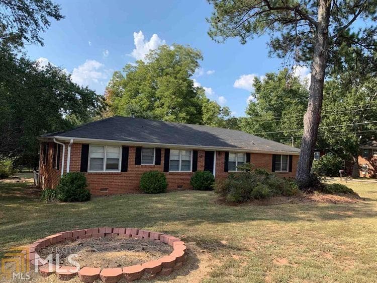 4 bedroom, 2.5 bathroom, 1,600 sq ft single family residence for rent at 336 Whitehead Road, Athens, GA 30606 for $1,795 a month