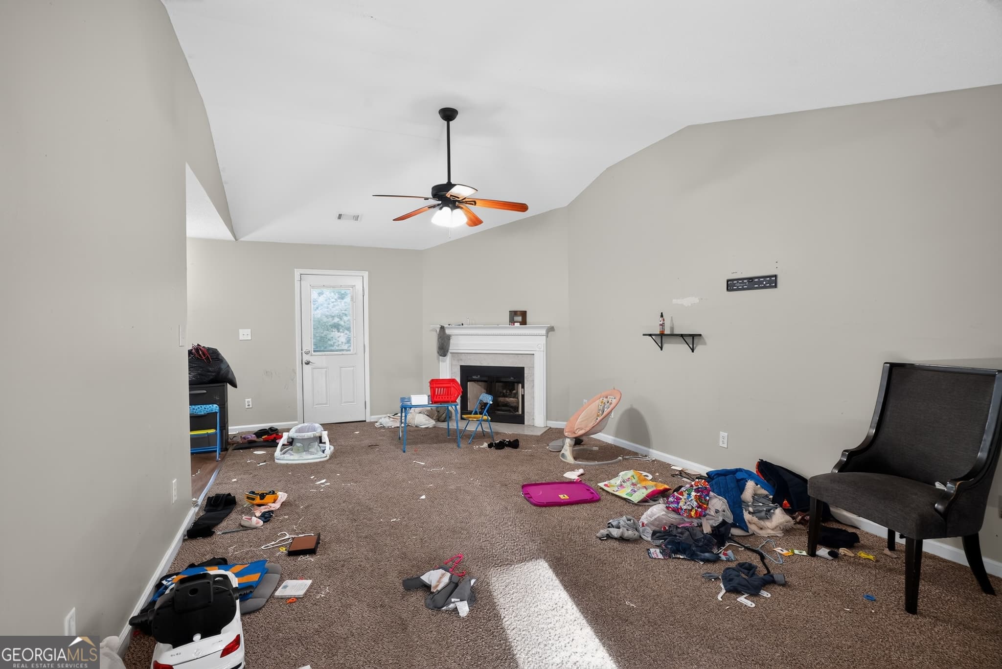 3 bedroom, 2 bathroom, 1,252 sq ft single family residence for sale at 3050 Regal Drive, Mcdonough, GA 30253 — photo 4
