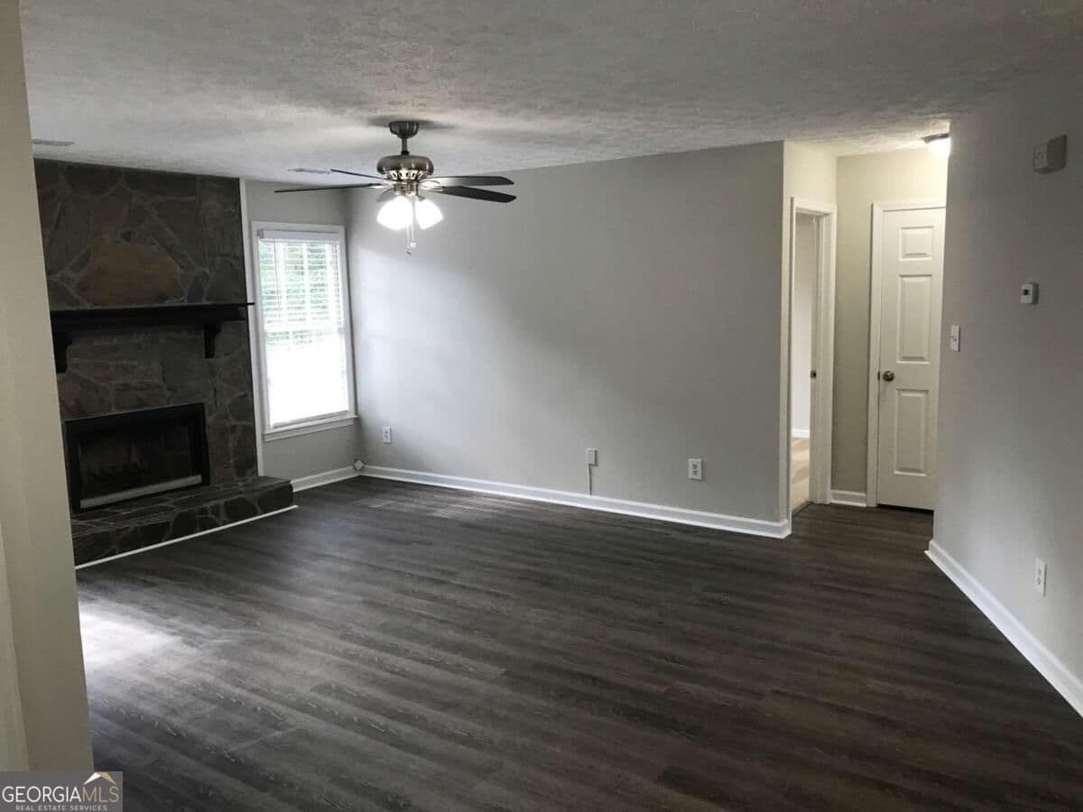 3 bedroom, 2 bathroom, 1,251 sq ft single family residence for rent at 108 Linden Lane, Peachtree City, GA 30269 for $2,250 a month — photo 5