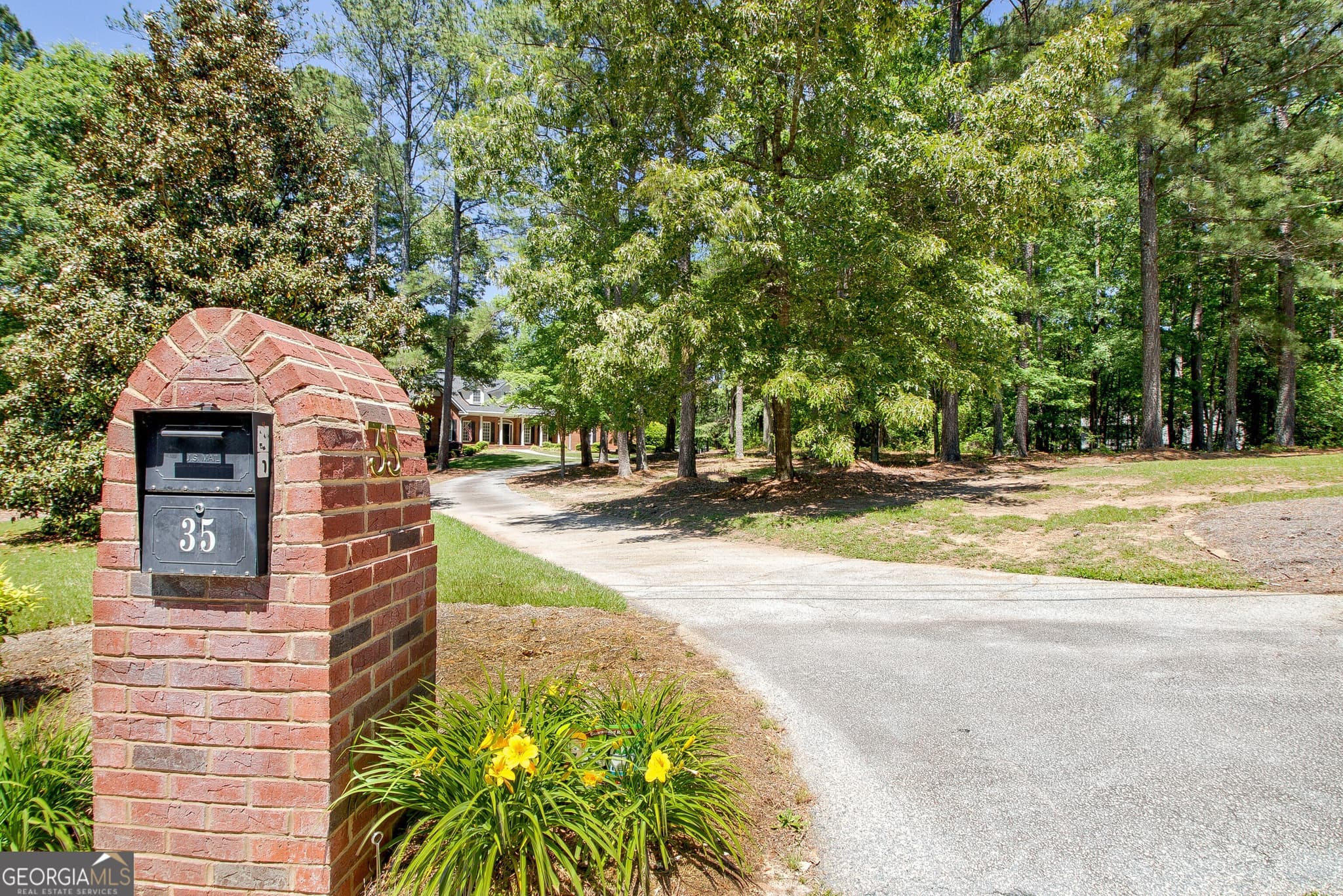 3 bedroom, 2.5 bathroom, 2,718 sq ft single family residence sold at 35 Ashford Lane, Sharpsburg, GA 30277