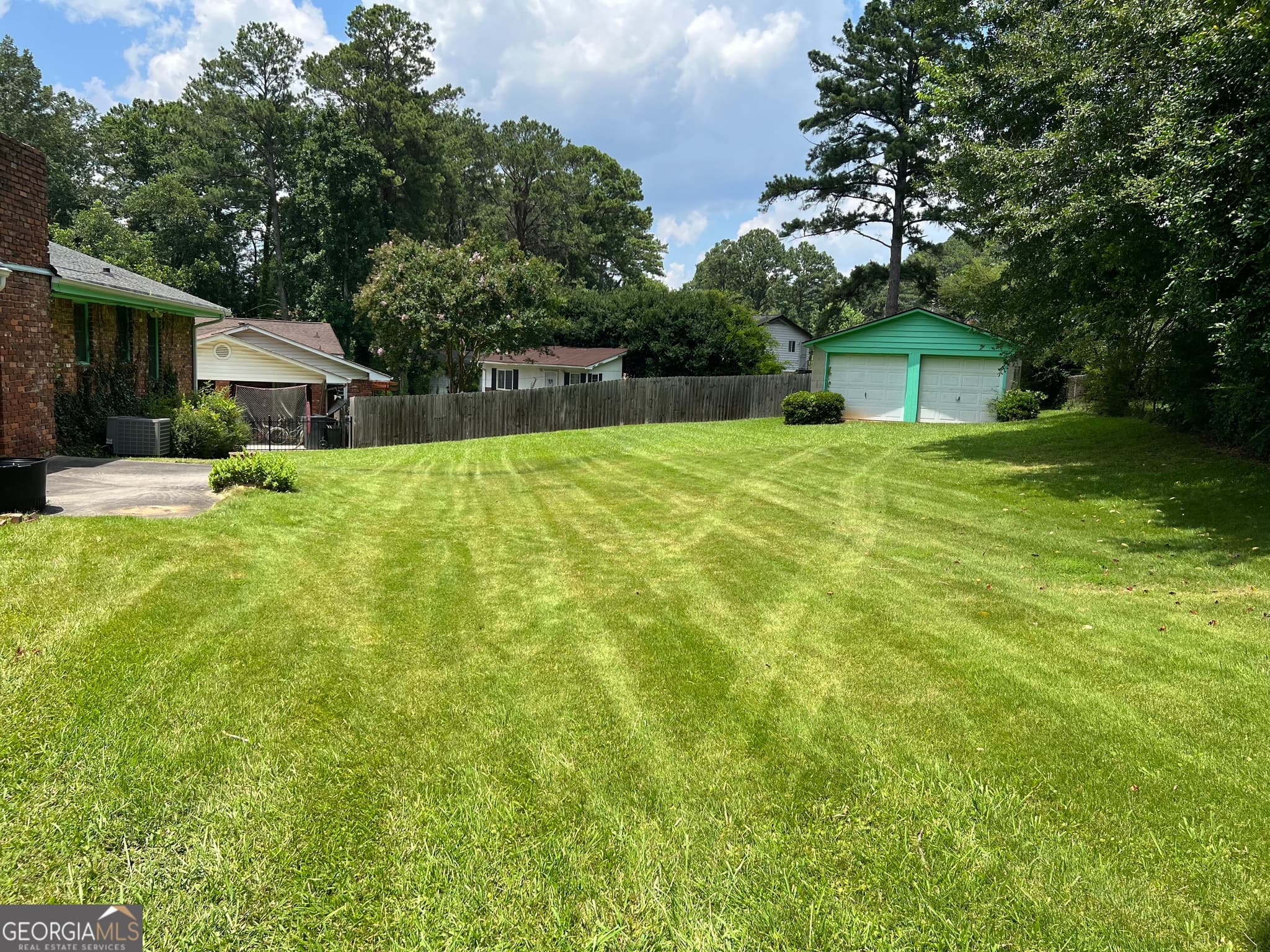3 bedroom, 2 bathroom, 1,480 sq ft single family residence for sale at 2935 Heather Drive, East Point, GA 30344 — photo 4