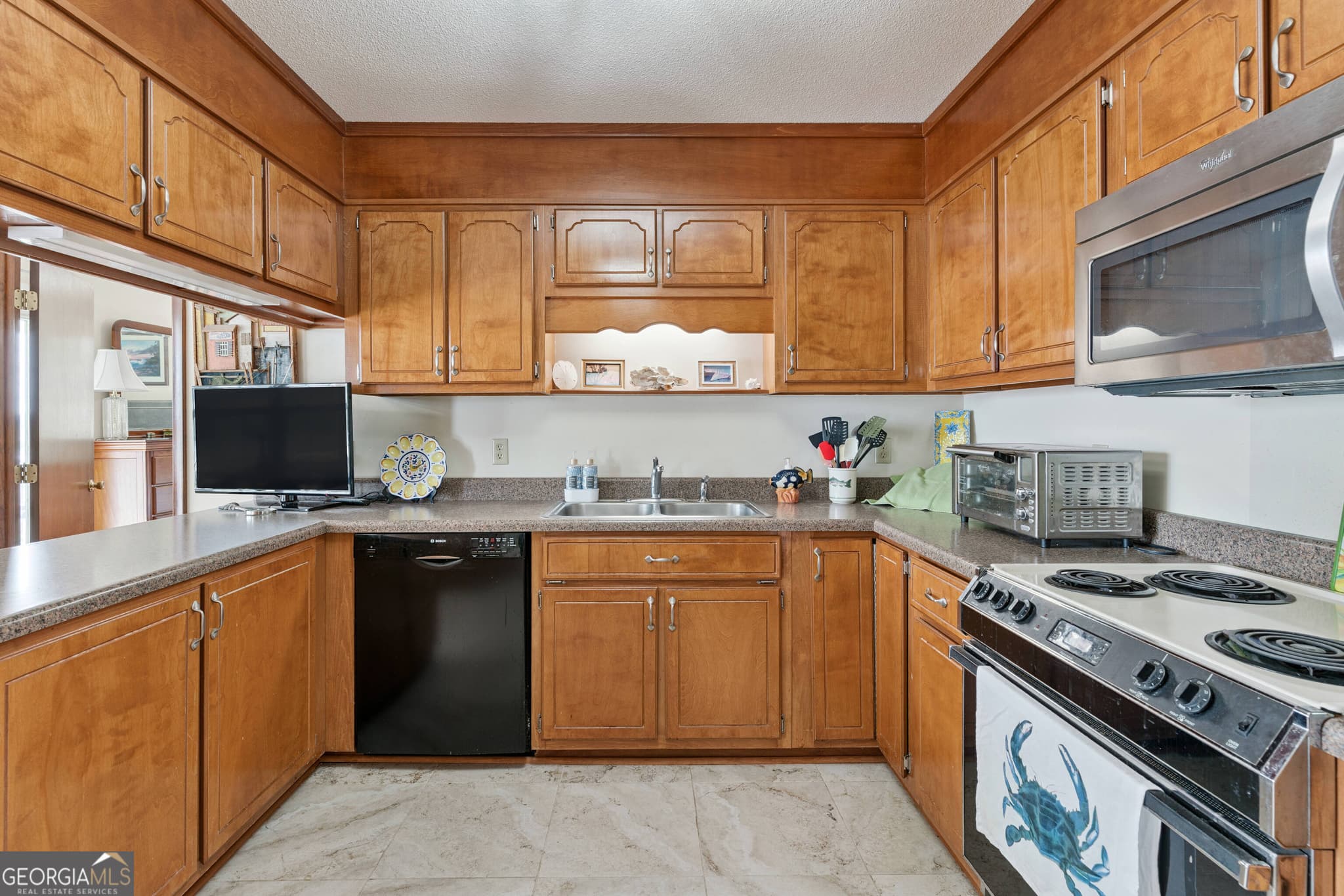 3 bedroom, 2.5 bathroom, 3,420 sq ft single family residence for sale at 70 Deer Lane, White Oak, GA 31568 — photo 9