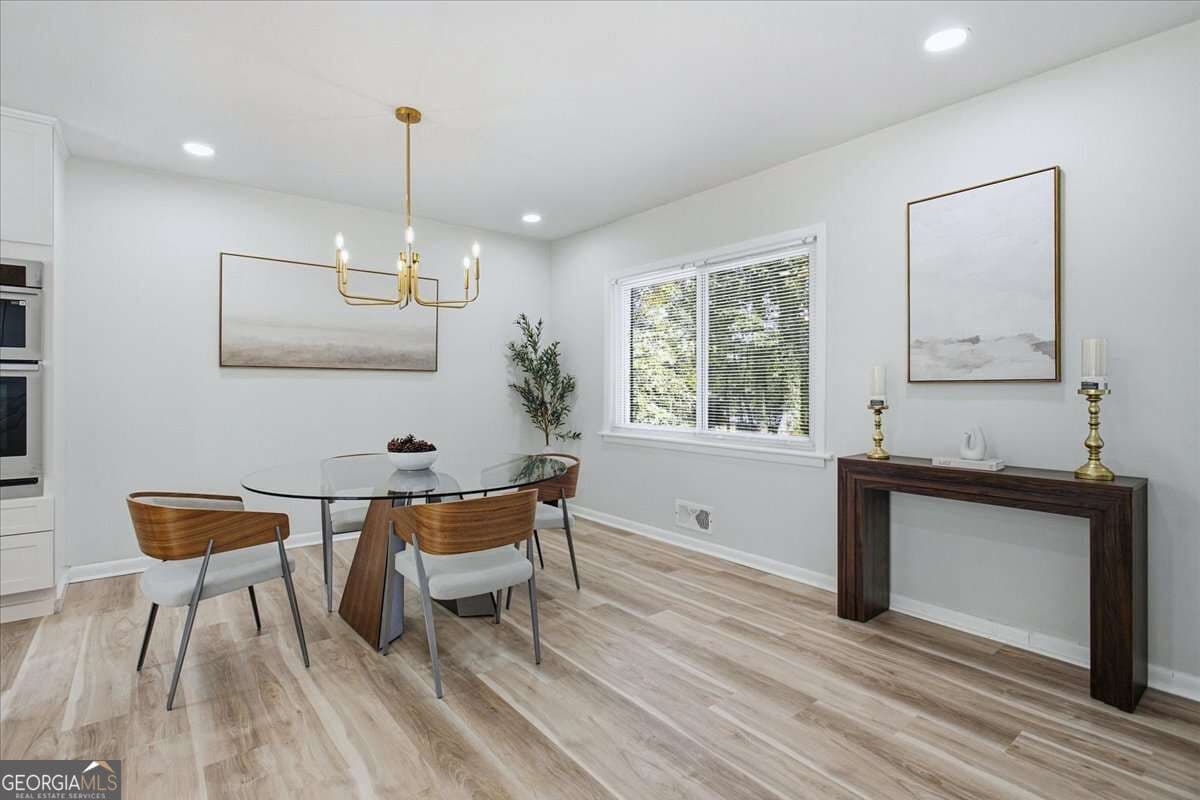6 bedroom, 4 bathroom single family residence for sale at 3130 Henderson Mill Road, Atlanta, GA 30341 — photo 5