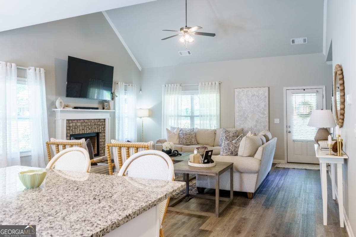 4 bedroom, 2.5 bathroom, 1,794 sq ft single family residence for sale at 398 Sunset Drive, Statham, GA 30666 — photo 4