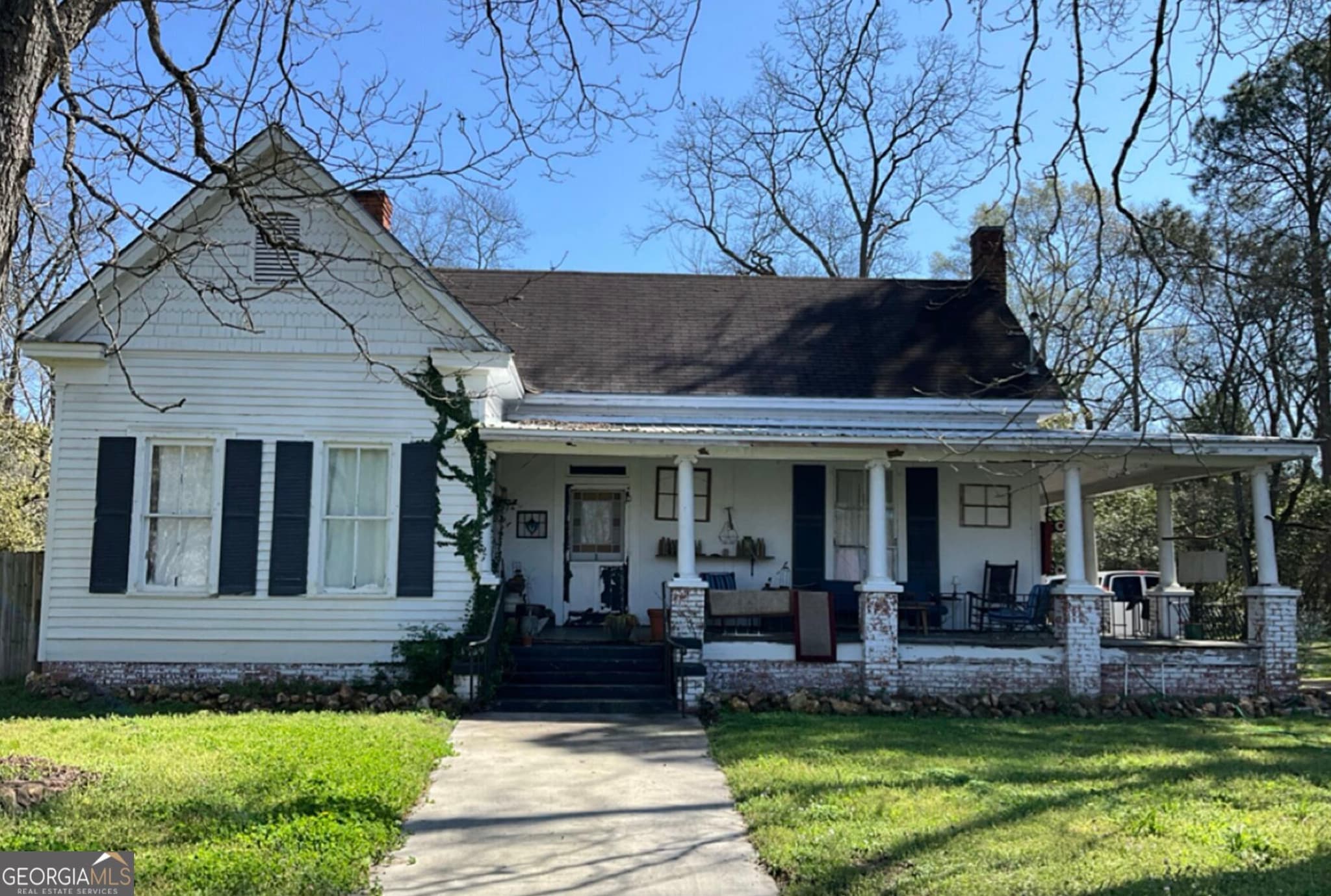 3 bedroom, 2 bathroom, 1,668 sq ft single family residence for sale at 121 S Bailey Avenue, Leslie, GA 31764