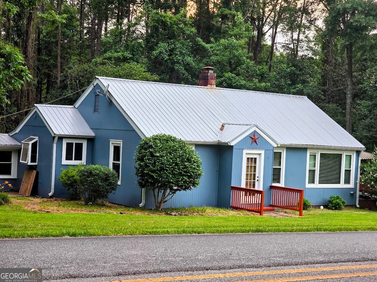 3 bedroom, 1.5 bathroom, 1,458 sq ft single family residence for sale at 1239 Hendricks Church Road, Thomaston, GA 30286 — photo 1 of 38