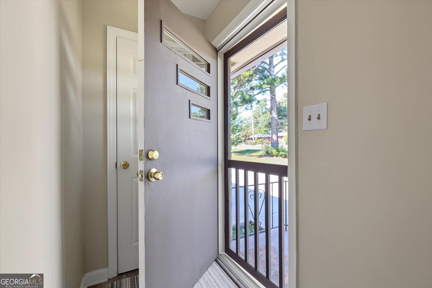 3 bedroom, 2 bathroom, 1,248 sq ft single family residence for sale at 2275 Hurt Road, Marietta, GA 30008 — photo 5
