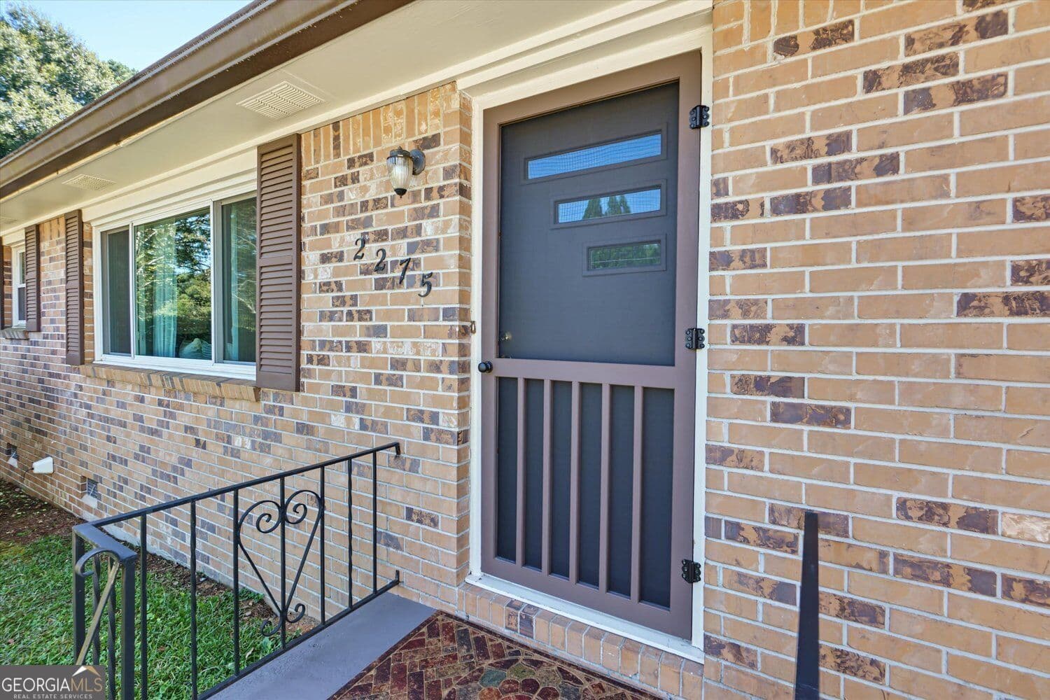 3 bedroom, 2 bathroom, 1,248 sq ft single family residence for sale at 2275 Hurt Road, Marietta, GA 30008 — photo 4