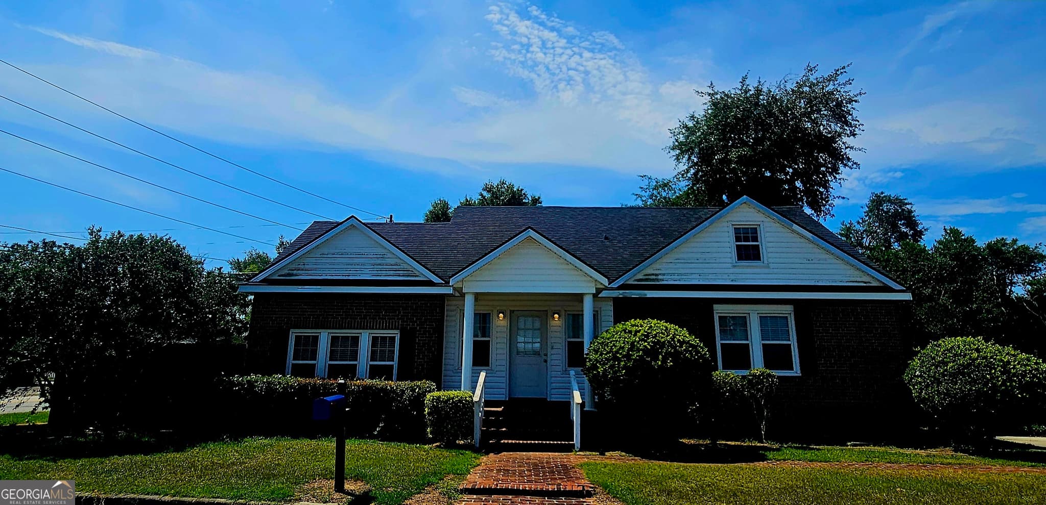 3 bedroom, 2 bathroom, 2,351 sq ft single family residence sold at 107 East Liberty Street, Claxton, GA 30417