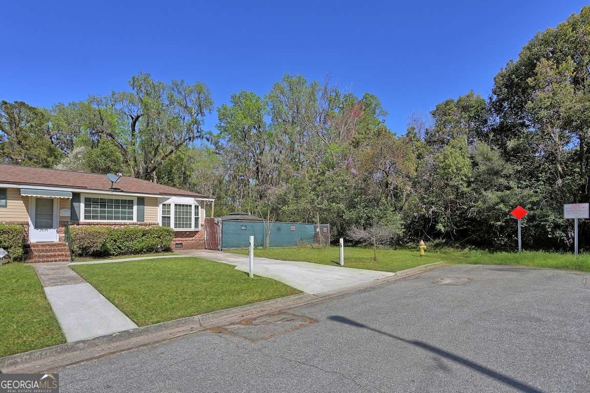 3 bedroom, 1 bathroom single family residence for sale at 2444 E 39Th Street, Savannah, GA 31404 — photo 2