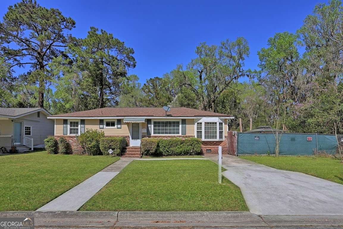 3 bedroom, 1 bathroom single family residence for sale at 2444 E 39Th Street, Savannah, GA 31404