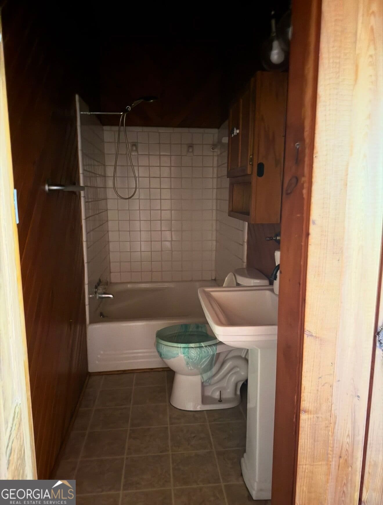 3 bedroom, 2 bathroom, 2,128 sq ft single family residence for sale at 807 Academy Avenue, Waynesboro, GA 30830 — photo 6