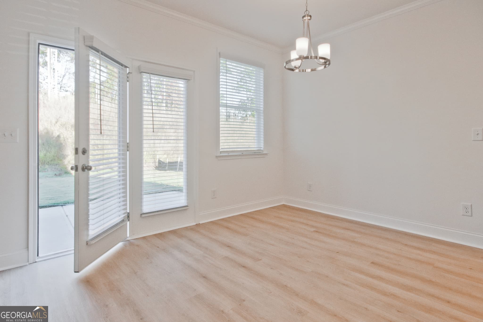 5 bedroom, 3 bathroom single family residence for sale at 183 Open Waters Walk, Braselton, GA 30517 — photo 9