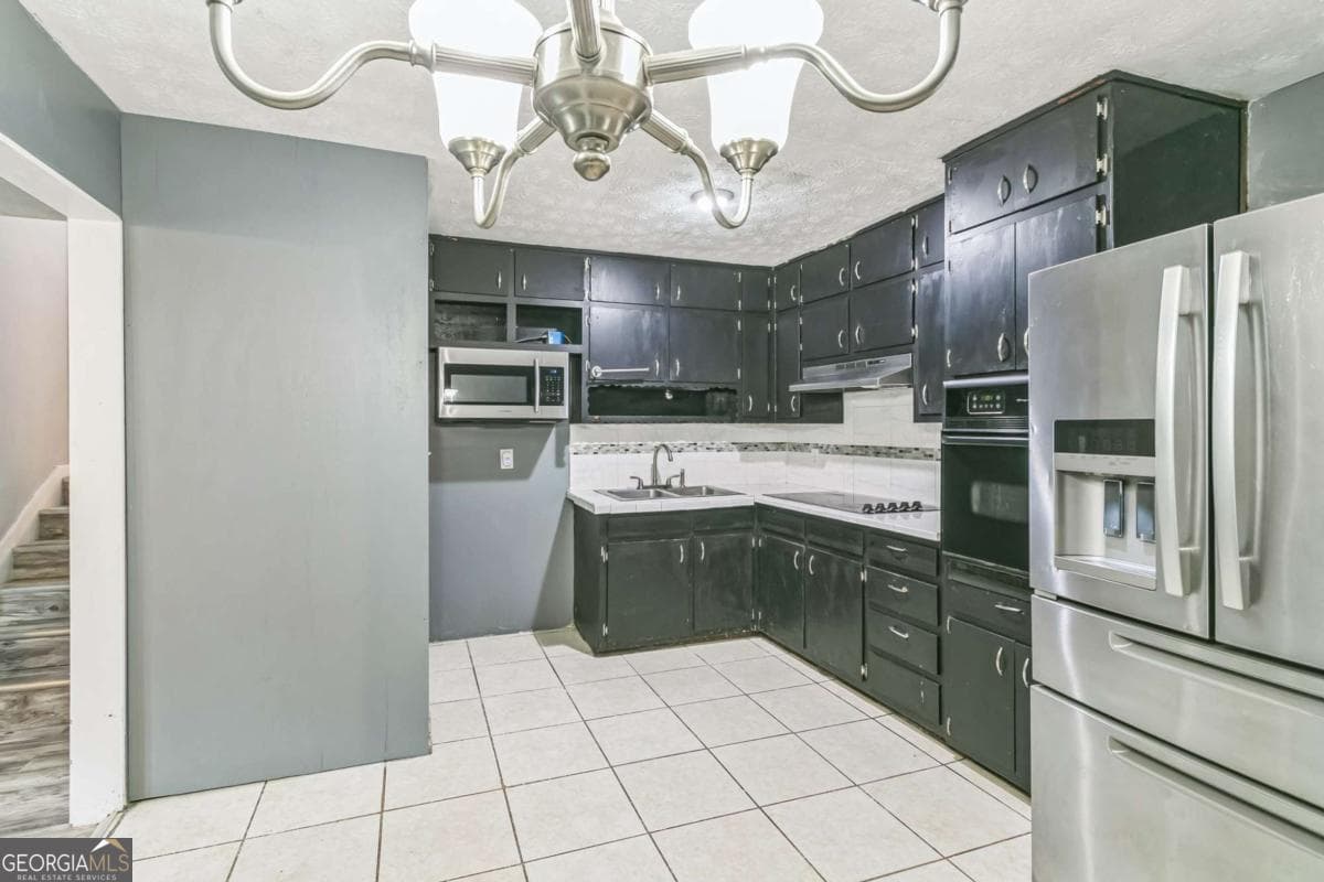 5 bedroom, 2 bathroom, 2,281 sq ft single family residence for sale at 927 Slash Pine Road, Forest Park, GA 30297 — photo 8