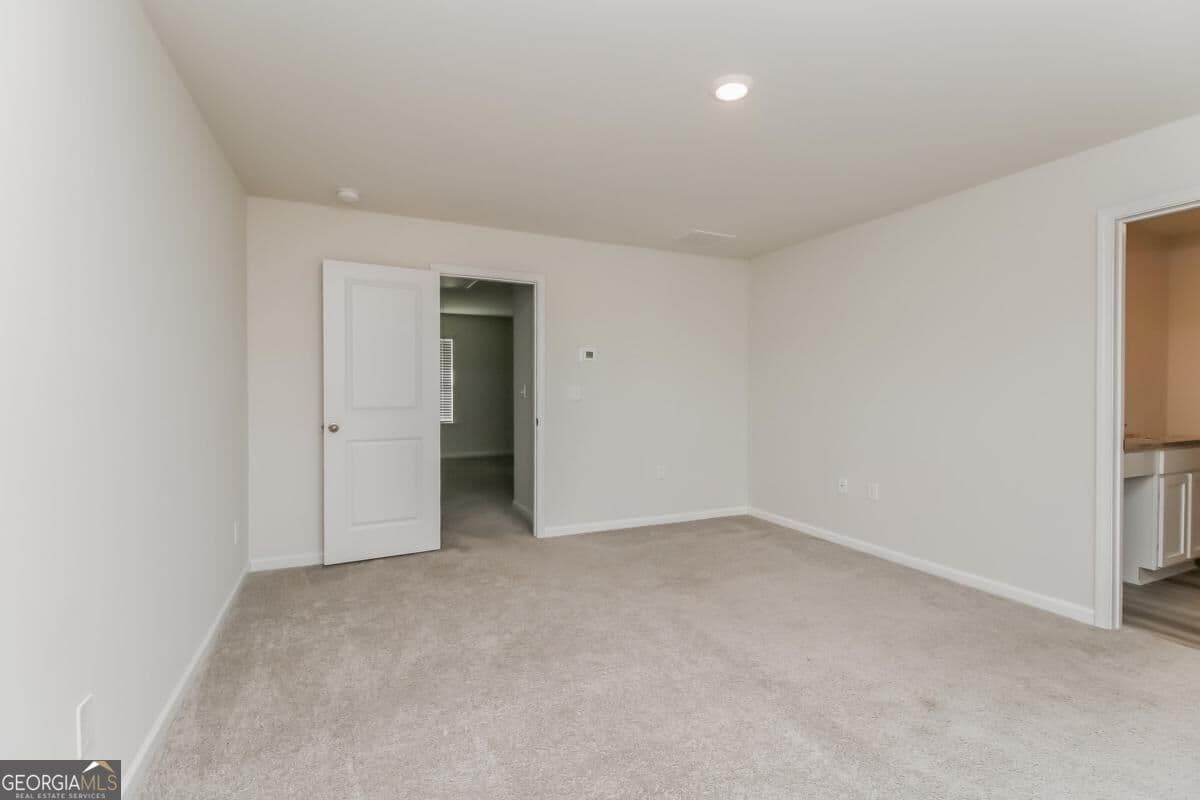 4 bedroom, 2.5 bathroom, 1,848 sq ft single family residence for sale at 160 Avondale Boulevard, Conyers, GA 30013 — photo 9