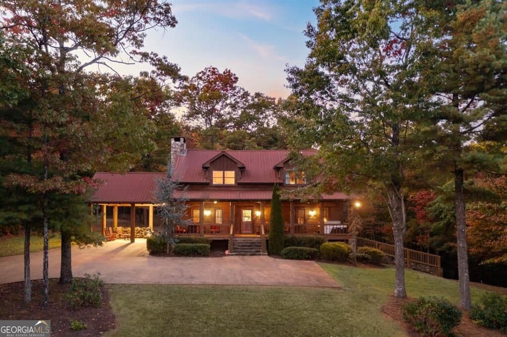 15 bedroom, 14 bathroom cabin,single family residence for sale at 3049 Tray Mountain Road, Sautee Nacoochee, GA 30157 — photo 7