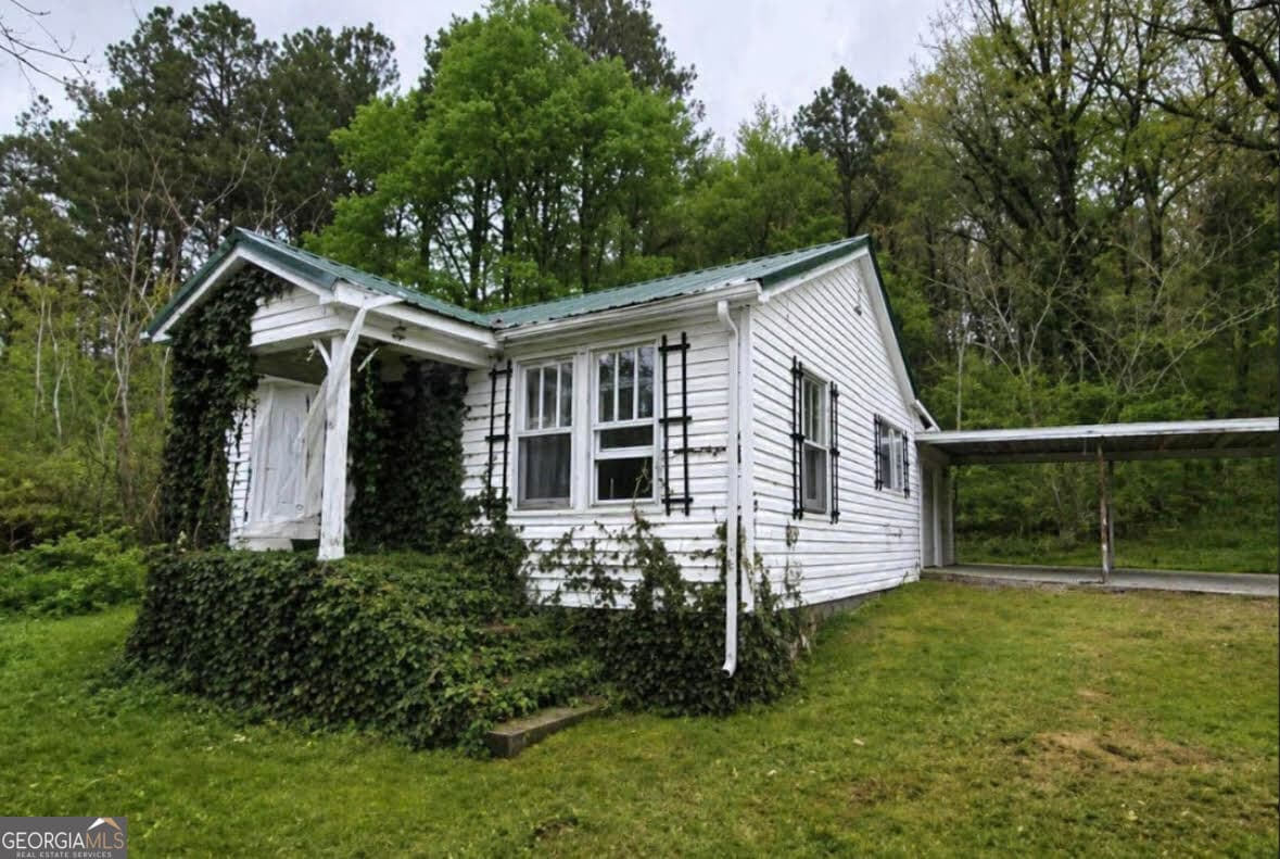 3 bedroom, 1 bathroom, 1,416 sq ft single family residence for sale at 127 Tipton Drive, Ringgold, GA 30736